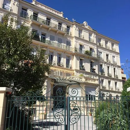 Apartment La Republique Διαμέρισμα *
