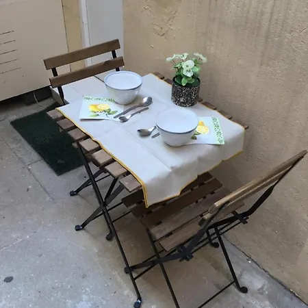 Apartment La Republique * Μεντόν